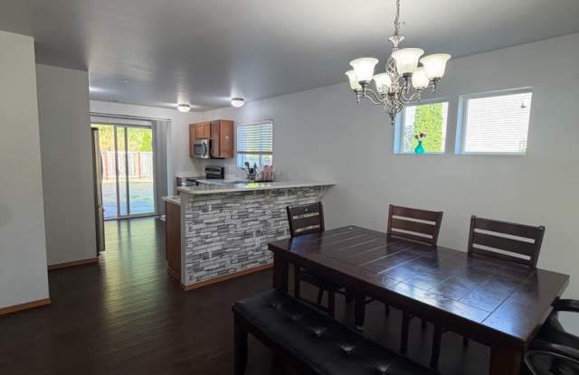 1479 Burnside Place, DuPont, WA 98327 Gallery 3