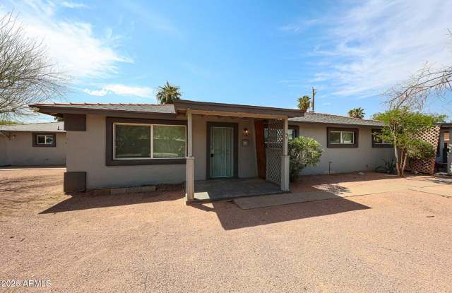 2919 E Oak Place Gallery 2