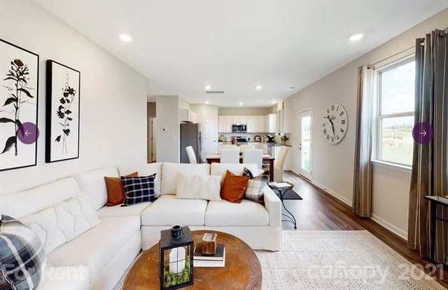 3030 weddington pointe Drive Gallery 3