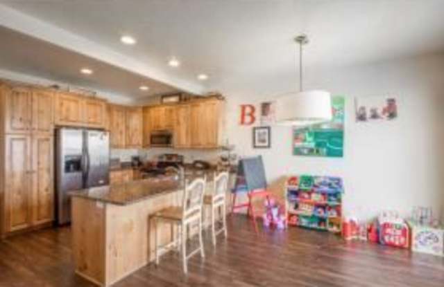 1166 W 1550 N Gallery 3