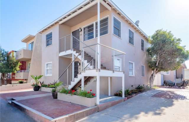 715 Loma Drive - 715 Loma Drive, Hermosa Beach, CA 90254