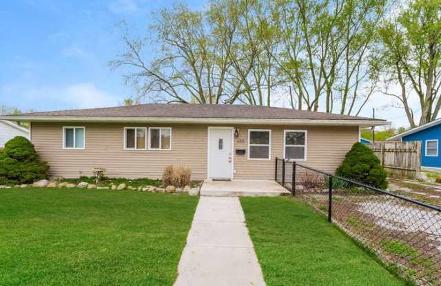 655 South Alpha Avenue photos photos
