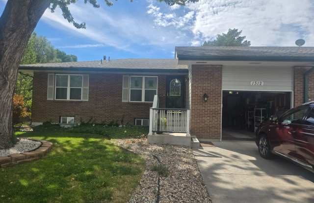 SPACIOUS and Updated 4B/2.5B Now Available in Loveland! Huge Back Yard! Gallery 3