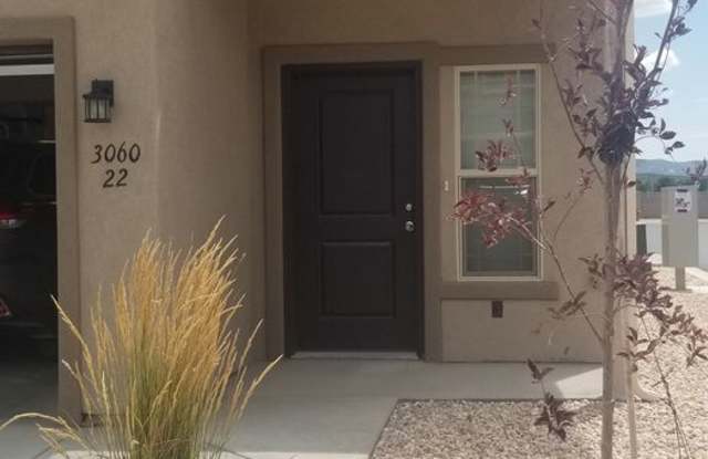 Charming Townhome Gallery 1