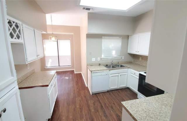 3212 Plumstead Drive Gallery 4