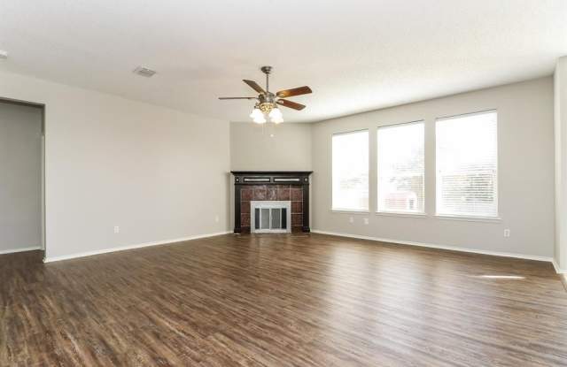 1910 Winter Park Drive Gallery 3