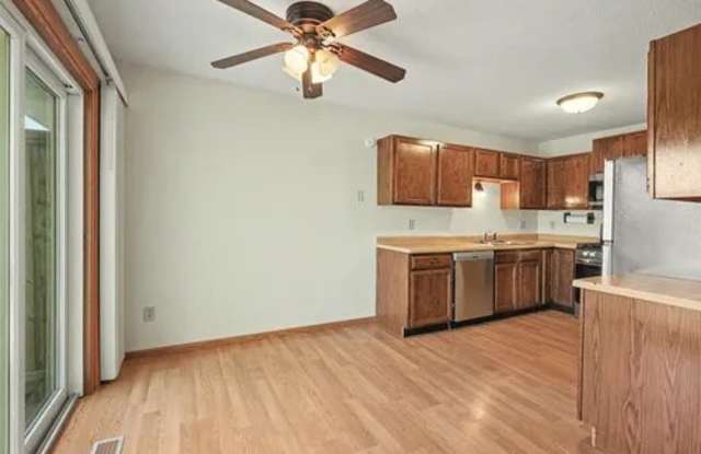 7803 Upper 167th Street West Gallery 3