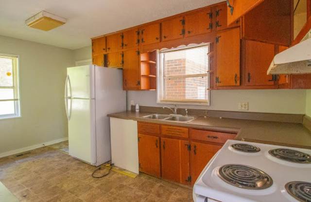 9877 Redcliff Road Gallery 4