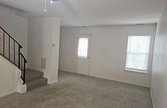 8564 SOUTHLAWN Court Gallery 4