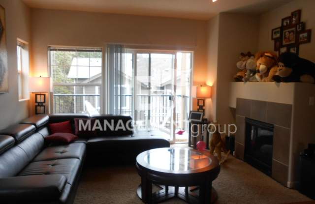 Beautiful Townhome Located In NW Portland's Timberland Community Gallery 4