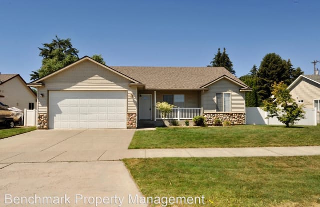 9347 N. Macie Loop - 9347 North Macie Loop, Hayden, ID 83835
