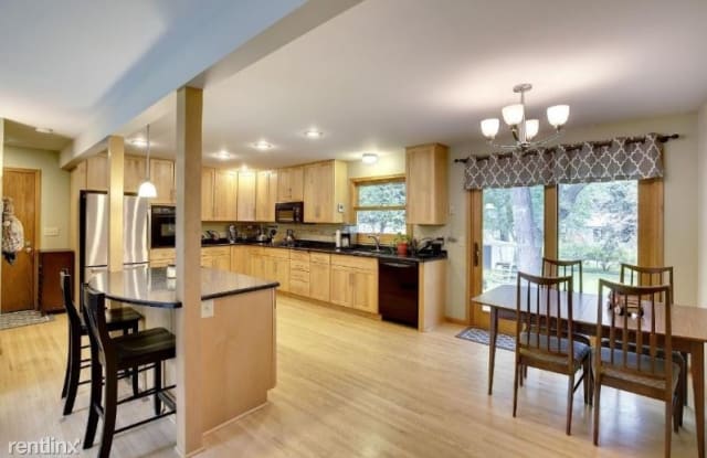 1168 Autumn St - 1168 Autumn Street, Roseville, MN 55113