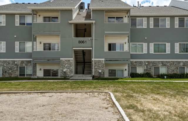 3 Bedroom 2 Bath Unit in Magna! photos photos