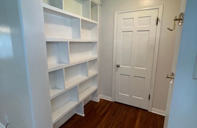 Beautiful Home for Lease Gallery 4