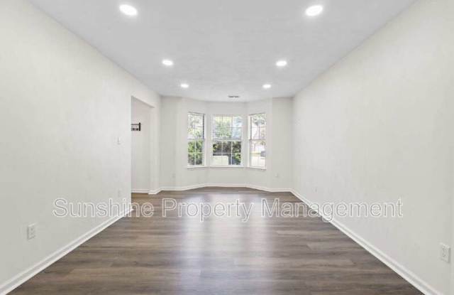 911 Bellgate Court Gallery 2
