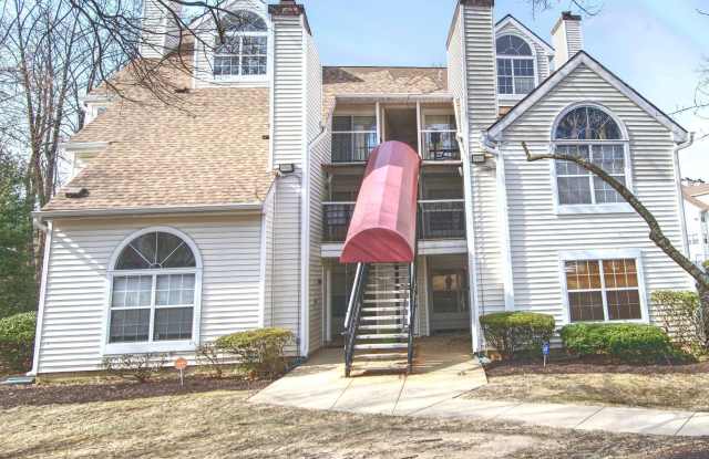 1007 FALLCREST Court unit: 4-104 photos photos