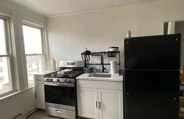 52 Bellevue Ave photos photos