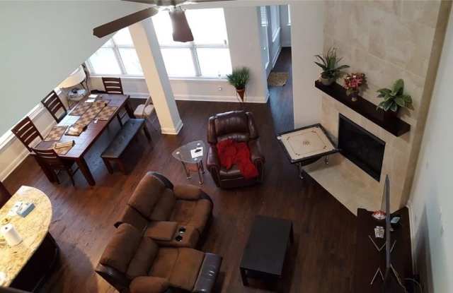 7220 Ridgepoint Drive Gallery 4