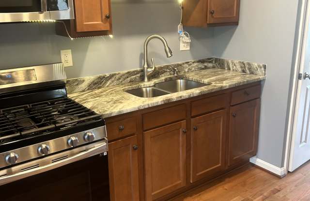 1403 Dartmouth Road photos photos