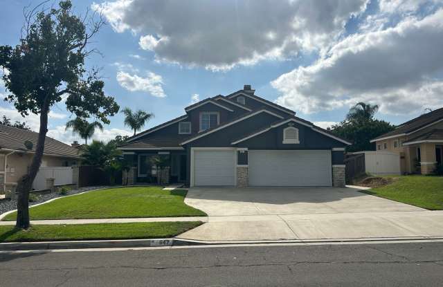 Remodeled Home for Rent in Corona – Sunroom & New Kitchen photos photos