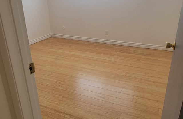 4370 W 141st St photos photos