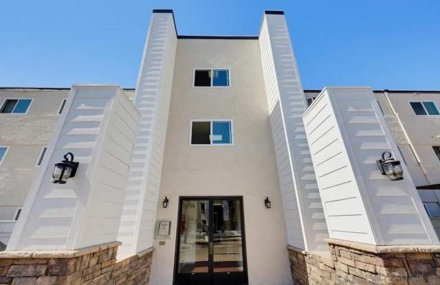 3140 Midway Dr Gallery 1