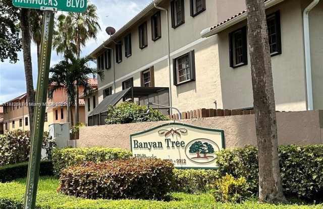 9860 Hammocks Blvd photos photos