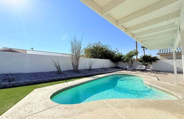 AVAILBLE NOW! 3 Bedroom 2 Bathroom Chic Furnished or Unfurnished Pool Home photos photos