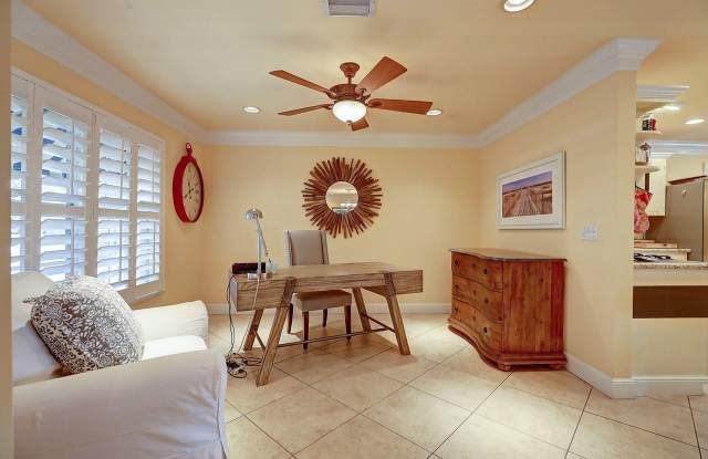 12046 Prosperity Farms Road Gallery 3