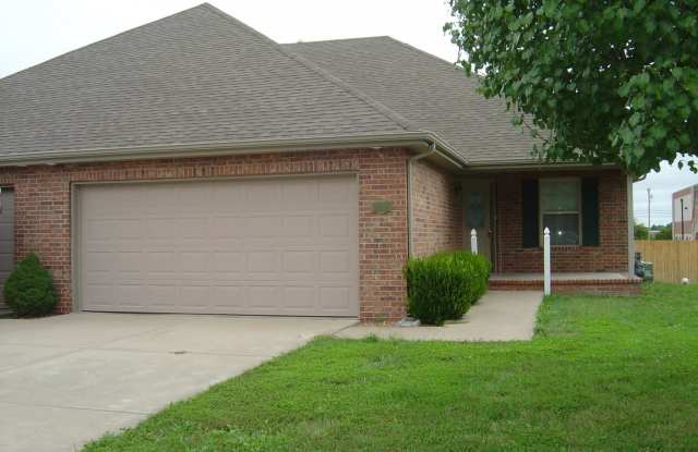 3912 N. 15th St. Gallery 1