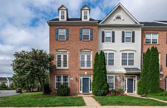 22997 EVERSOLE TERRACE Gallery 2