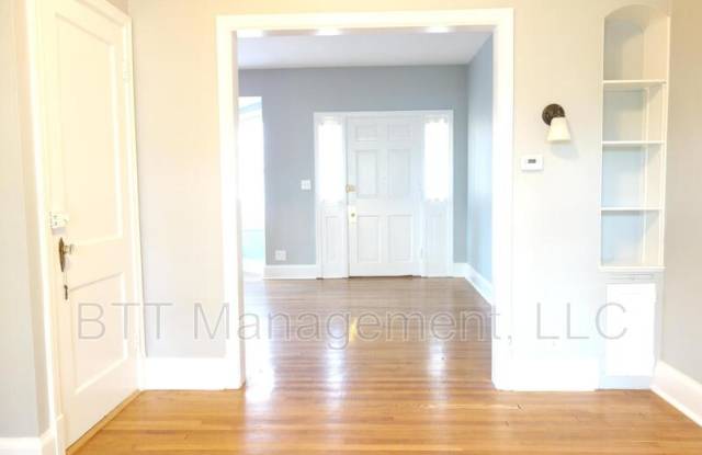 8201 Flower Avenue photos photos