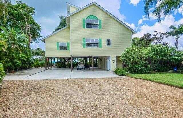 765 SW Rustic Circle photos photos 765 SW Rustic Circle photos photos