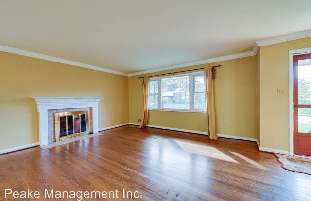 1107 Carper St. Gallery 3