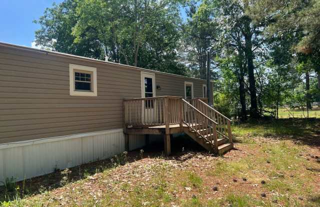 3 Bedroom Singlewide Mobile Home - 132 Orchard Road, Edgecombe County, NC 27822 3 Bedroom Singlewide Mobile Home - 132 Orchard Road, Edgecombe County, NC 27822