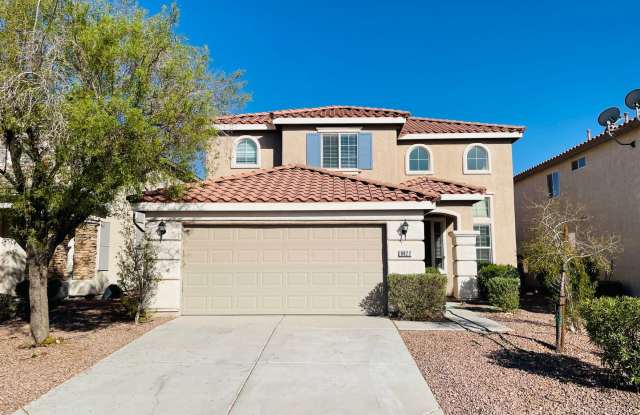 Large 5 bedroom family home right off of Blue Diamond, in gated community, with a full bedroom and bathroom downstairs! - 8822 Imperial Forest Street, Enterprise, NV 89139