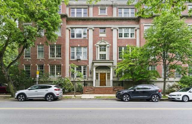 240 Brattle St photos photos