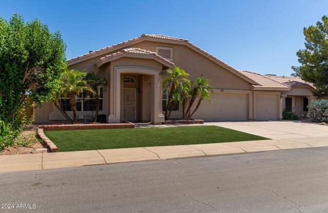4377 E Saint John Road - 4377 East Saint John Road, Phoenix, AZ 85032