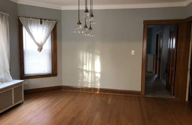 4419 North Lavergne Avenue Gallery 4