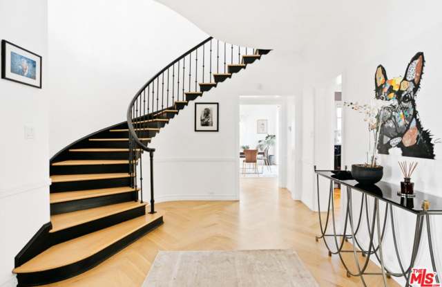 615 North OAKHURST Drive - 615 North Oakhurst Drive, Beverly Hills, CA 90210