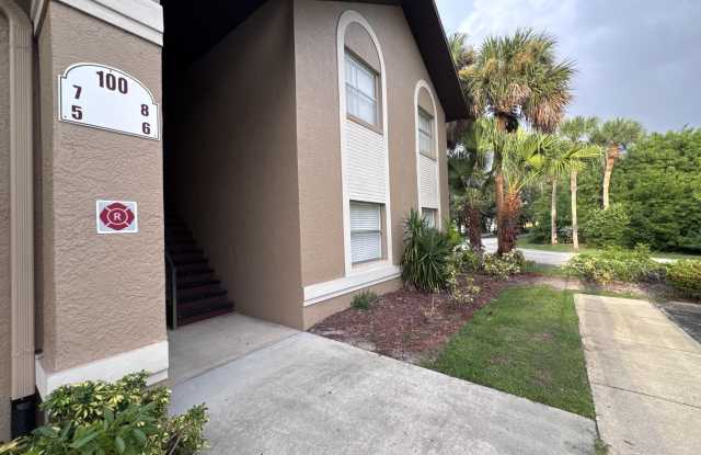 100 Summer Place unit: 5 photos photos