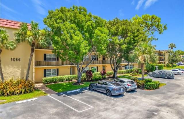 1086 Forest Lakes Dr - 1086 Forest Lakes Drive, Collier County, FL 34105