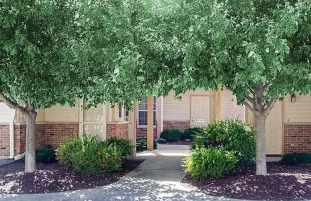 2bed 2bath Condo in Cobblefield Point photos photos