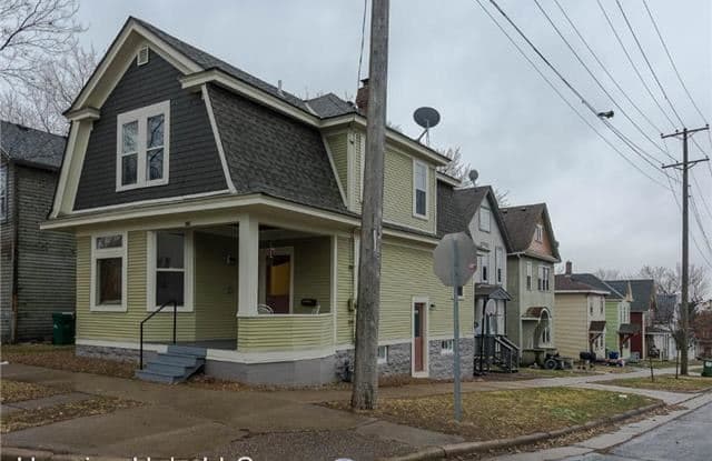 279 Bates Ave - 279 Bates Avenue, St. Paul, MN 55106