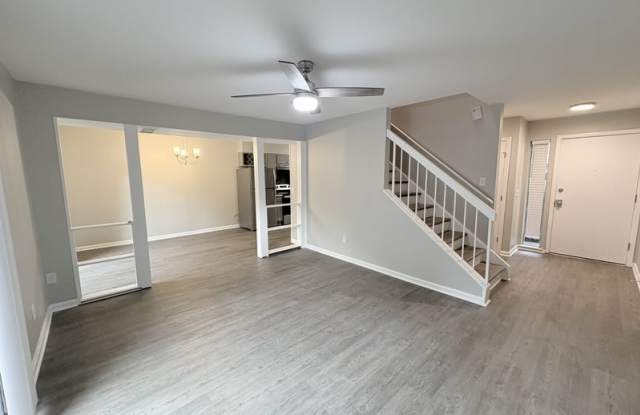 153 Wood Ct Gallery 2