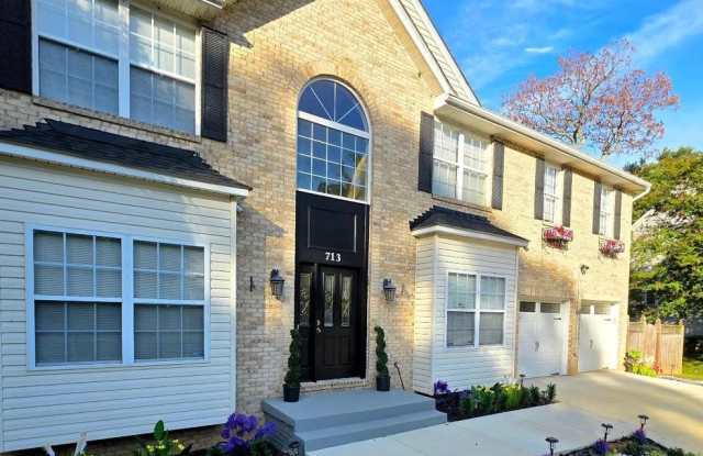 713 BONNIE MEADOW Lane Gallery 1