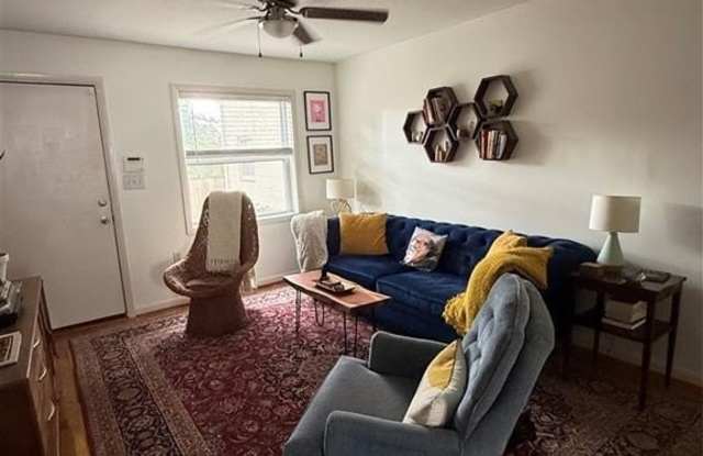 575 Flat Shoals Avenue SE unit: 7 photos photos