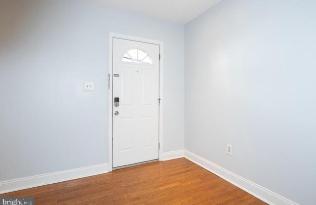 4520 BAKER STREET Gallery 3