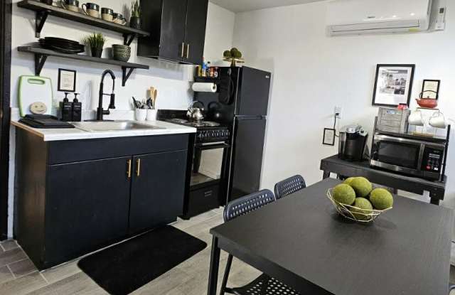 430 N Euclid Ave photos photos