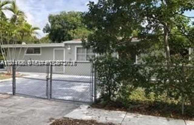 1575 NW 127th St photos photos